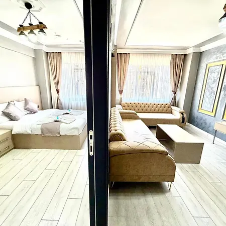 מלון Grand Luxury